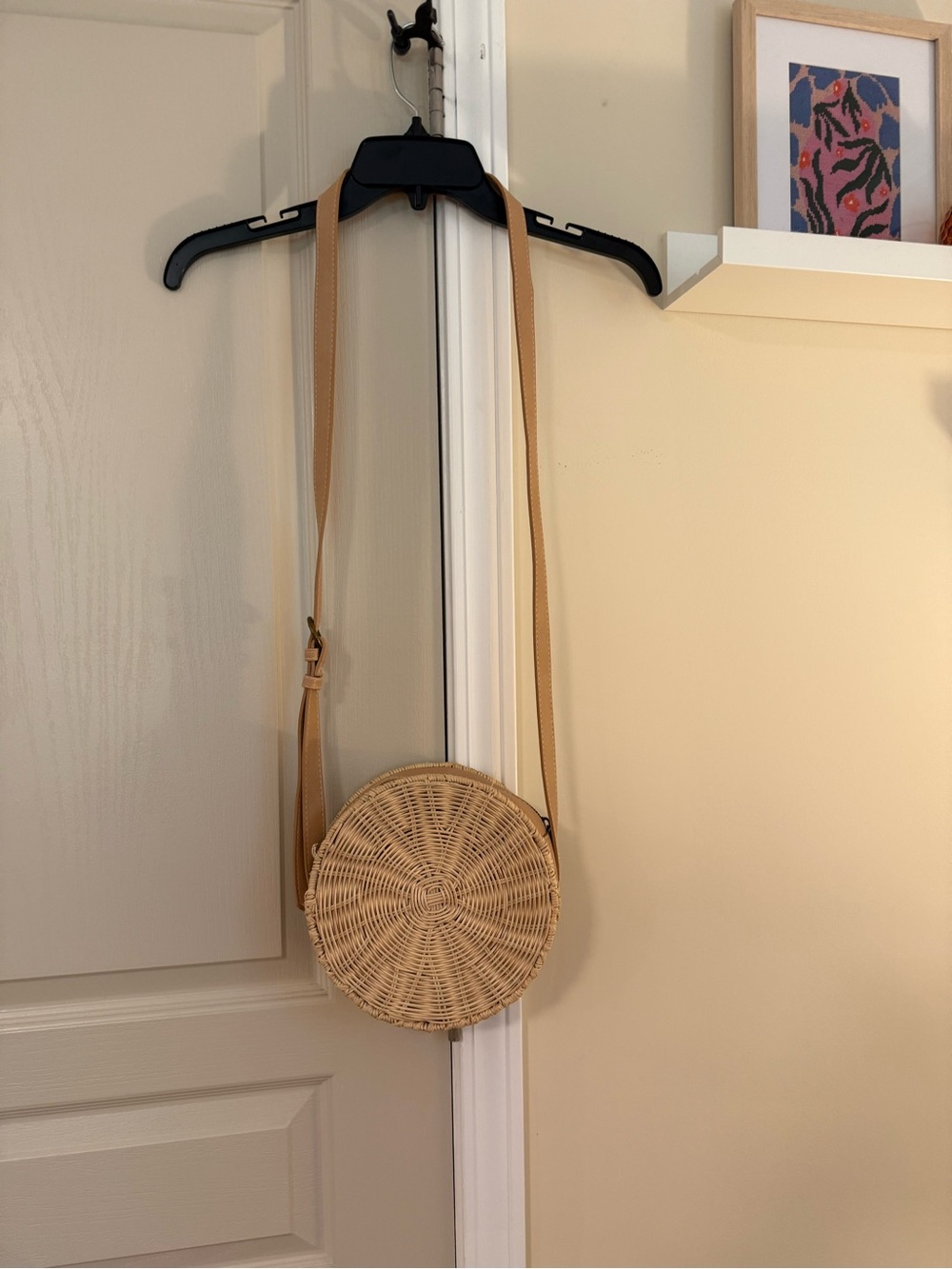 Round Woven Crossbody Bag in Natural Tan